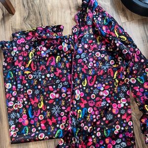 Women’s large VS pjs